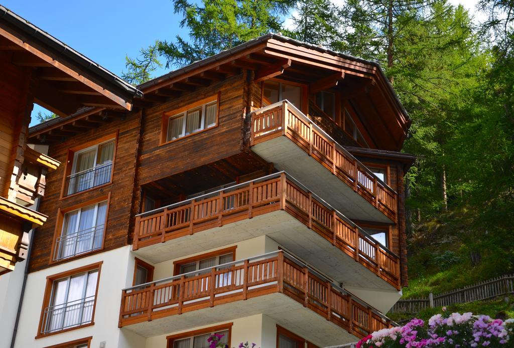 Jaegerhof Serviced Apartements Zermatt Habitación foto